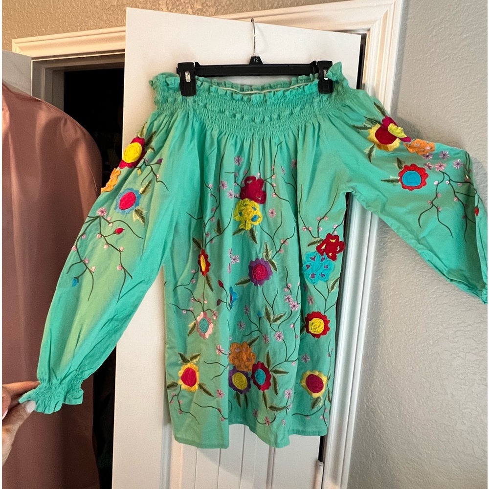 Boutique top/dress - Large - colorful embroidery